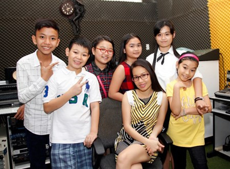 Học trò The Voice Kids “náo loạn” nhà Cẩm Ly Hoc tro The Voice Kids “nao loan” nha Cam Ly