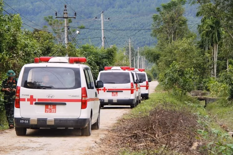 Xe Y tế được huy động.