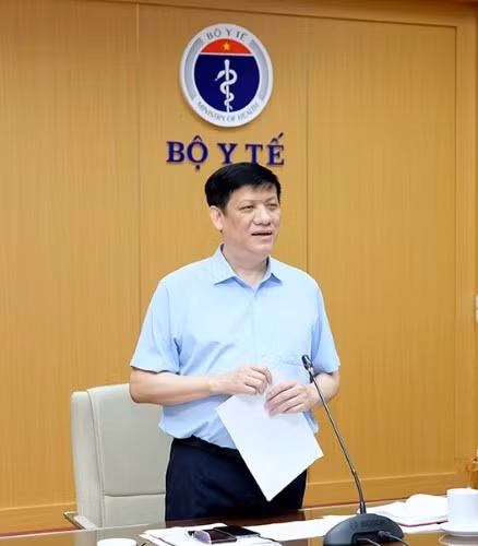 GS.TS Nguyễn Thanh Long cảnh báo, nguy cơ dịch xâm nhập luôn hiện hữu. Ảnh: Bộ Y tế cung cấp