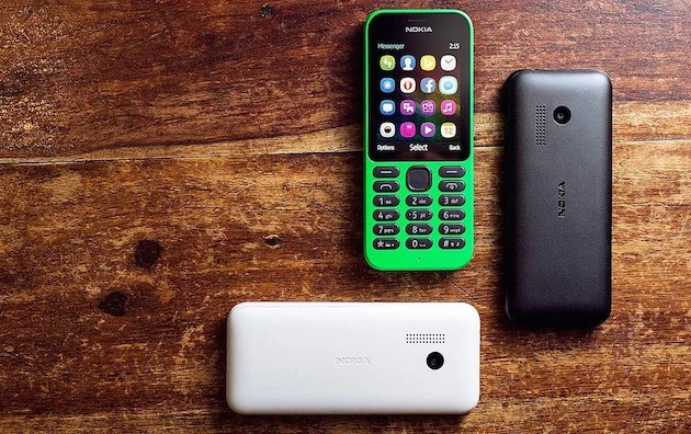 Microsoft cho ra mắt mẫu điện thoại pin 29 ngày, giá 29 USD