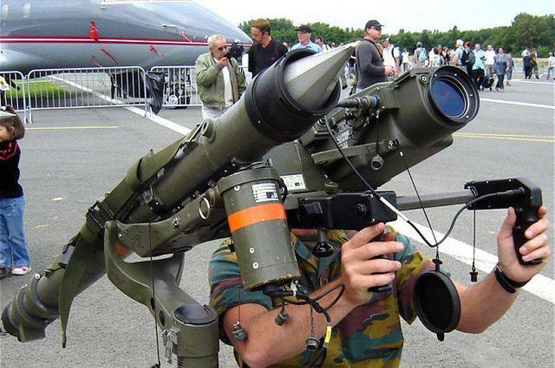 Hệ thống phòng không vác vai Mistral 3.