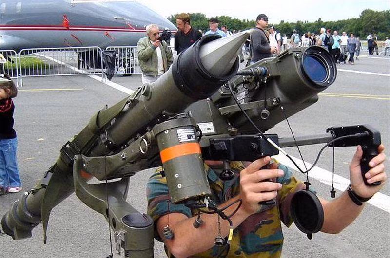 Hệ thống phòng không vác vai Mistral 3.