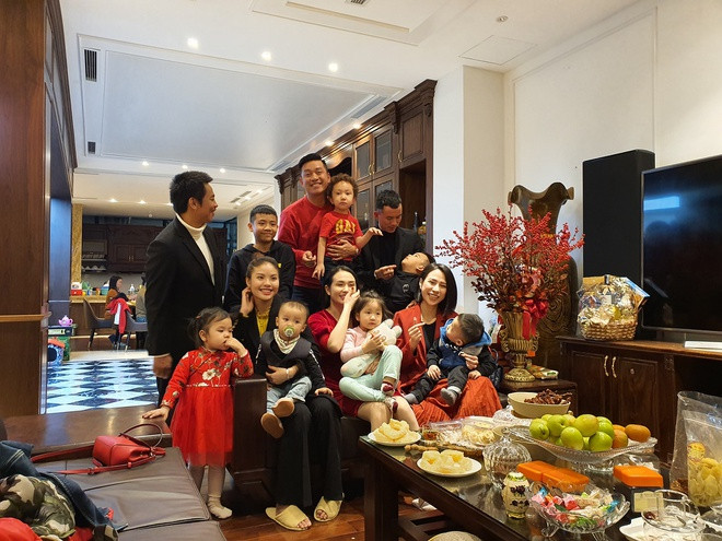 Ben trong biet thu cao cap cua ca si Tuan Hung o Ha Noi hinh anh 12 tun.jpg