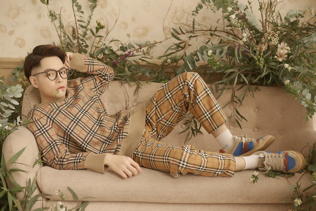 Nhã Phương - Trường Giang khoe hạnh phúc 5 năm bên nhau, nữ diễn viên lộ cả dáng vẻ già nua xấu xí - Ảnh 8.