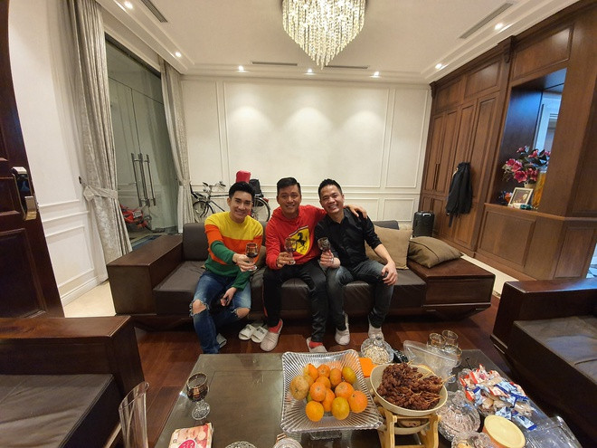 Ben trong biet thu cao cap cua ca si Tuan Hung o Ha Noi hinh anh 13 tuan.jpg