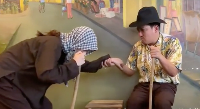 Nhã Phương - Trường Giang khoe hạnh phúc 5 năm bên nhau, nữ diễn viên lộ cả dáng vẻ già nua xấu xí - Ảnh 4.