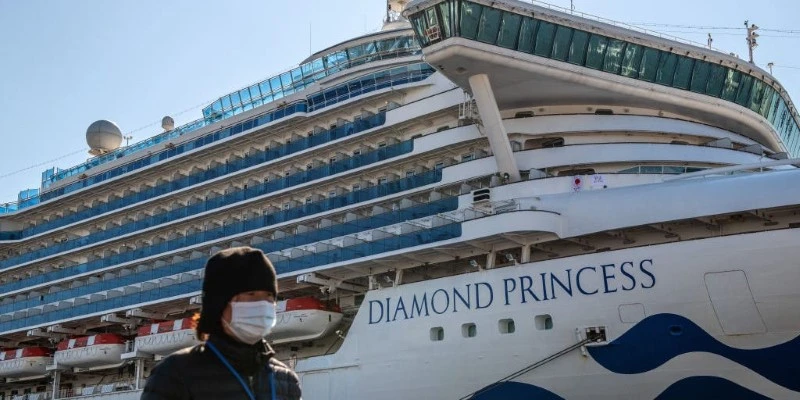 Tàu Diamond Princess và dịch COVID-2019: Khu giam lỏng trên hải trình mơ ước