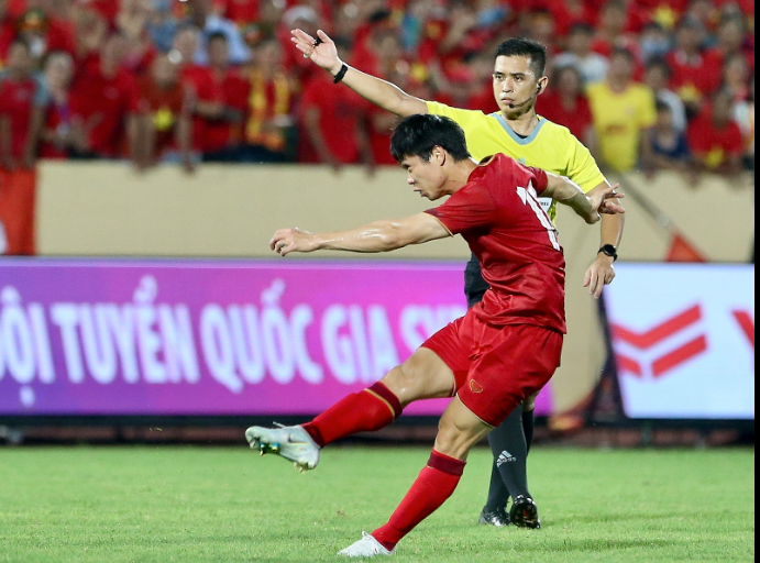 Công Phượng trong trận tuyển Việt Nam thắng Syria 1-0 tối 20/6.