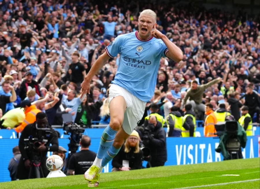 Haaland đã ghi 14 bàn sau 8 trận, trong đó có ba hat-trick tại Ngoại hạng Anh.