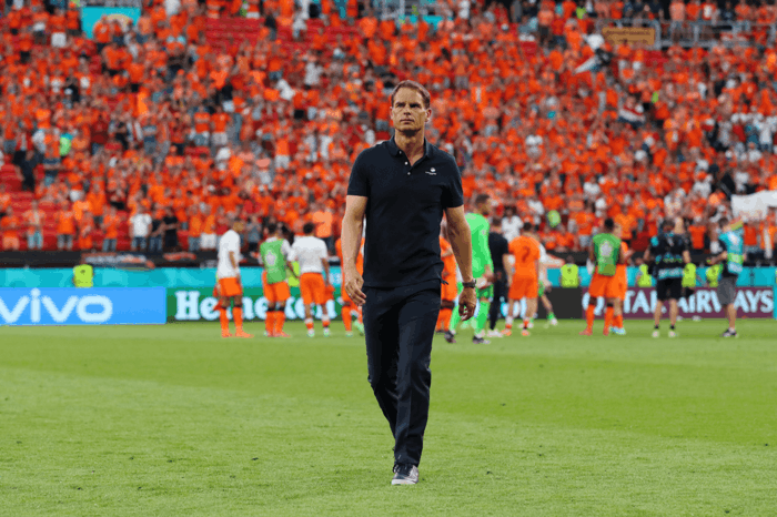 Frank de Boer trở thành HLV đầu tiên mất việc tại Euro 2020.