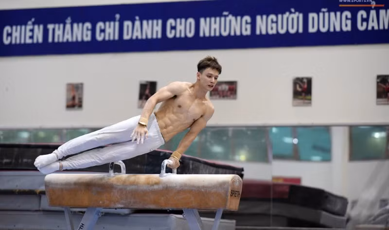 Đinh Phương Thành: “Nam vương” thể dục dụng cụ ảnh 2