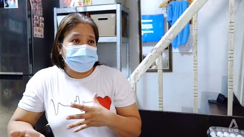 Pauline Budy có thâm niên điều dưỡng 14 năm, nhưng chỉ được trả 630 peso/ngày (tương đương 300.000 đồng).