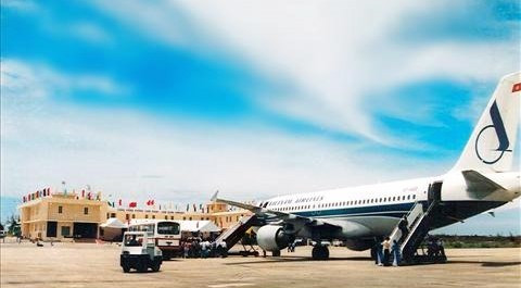 Nhiều chuyến bay tiếp tục bị ảnh hưởng vì thời tiết xấu ảnh 1