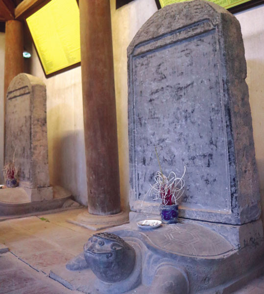 12 bia tiến sĩ Văn miếu Bắc Ninh được công nhận là bảo vật quốc gia năm 2020.