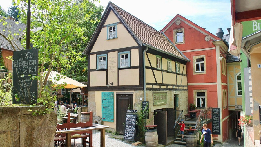 Các ngôi nhà ở Schmilka đều có tuổi thọ ngoài 200 năm. Ảnh: David Perry Các ngôi nhà ở Schmilka đều có tuổi thọ ngoài 200 năm. Ảnh: David Perry