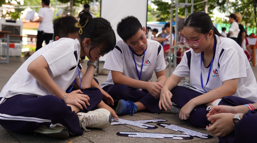 70 đội thi cần thực hiện 5 thử thách để có được các kiến thức khoa học tự nhiên và công nghệ cần thiết 70 đội thi cần thực hiện 5 thử thách để có được các kiến thức khoa học tự nhiên và công nghệ cần thiết