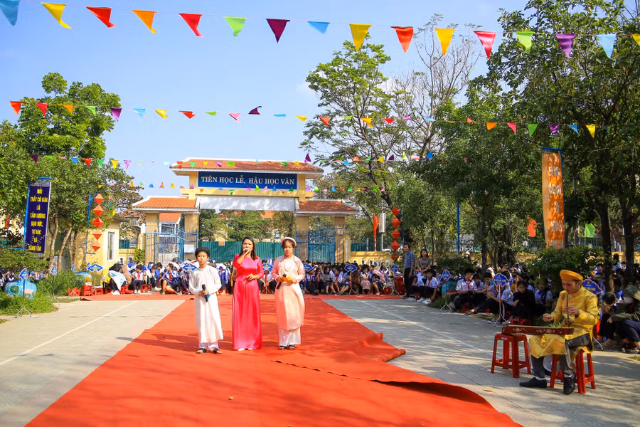 Giáo viên và học sinh kể câu chuyện xúc động về Bác Hồ.