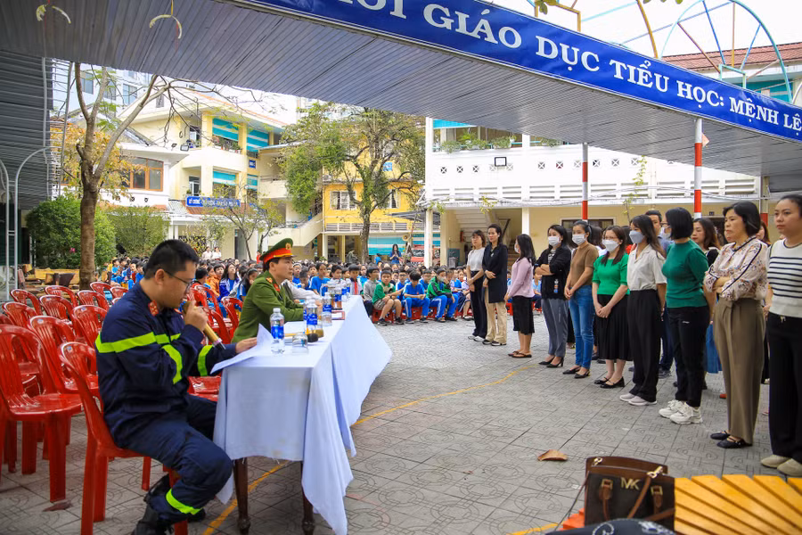 Quang cảnh buổi thực tập.