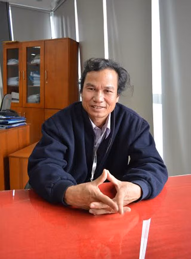 Cấp dưới đứng bờ, còn ông Bá Thanh tụt dép… lội ruộng - 5