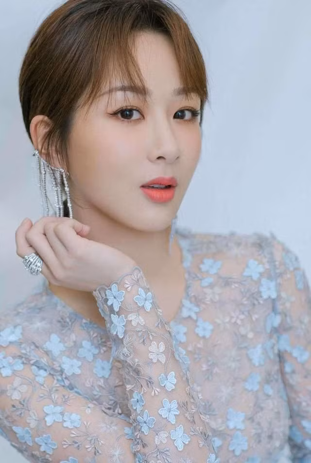 Dương Tử bị nói vẻ ngoài không xứng khi hợp tác với các nam thần đỉnh lưu như Tiêu Chiến, Ngô Diệc Phàm, ảnh 0