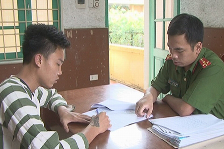 Bắt hai đối tượng nổ súng bắn chết người giữa đường