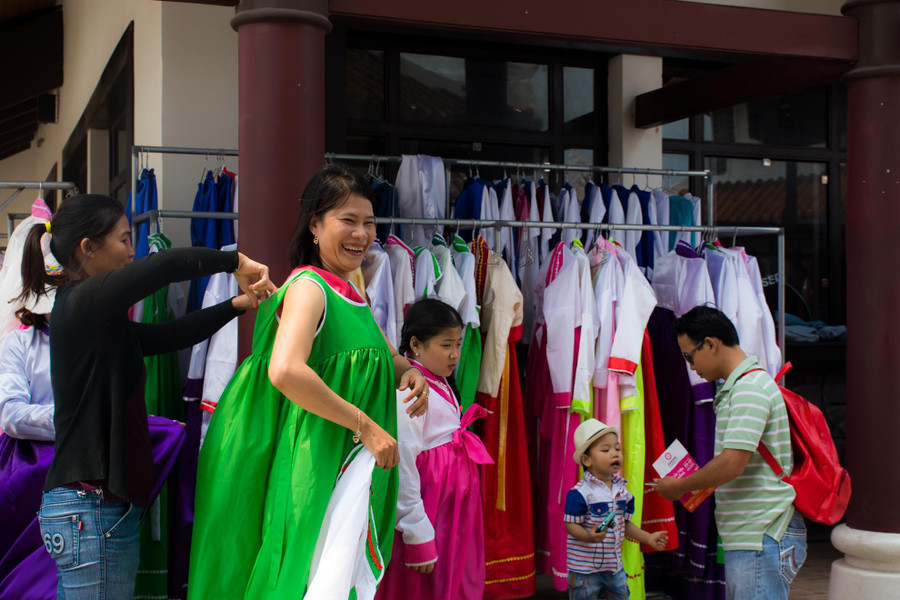 Giới trẻ Đà Nẵng diện kimono dự hội hoa anh đào