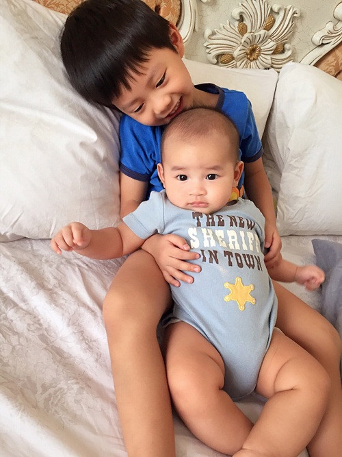 quy tu thu 2 nha dang khoi gay