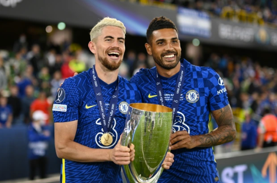 Emerson tiếp tục cùng Chelsea vô địch Champions League năm 2021.