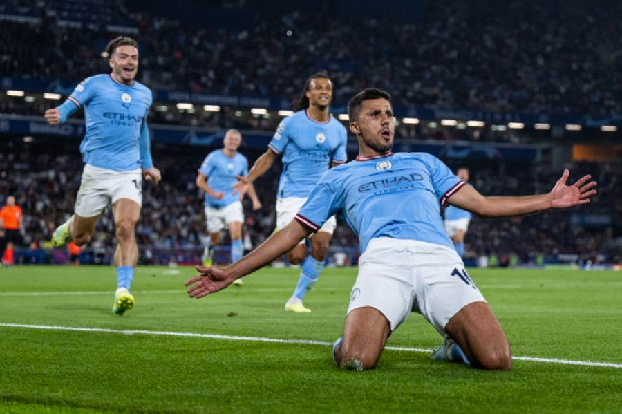 Rodri ghi bàn ấn định chiến thắng trước Inter Milan. Rodri ghi bàn ấn định chiến thắng trước Inter Milan.
