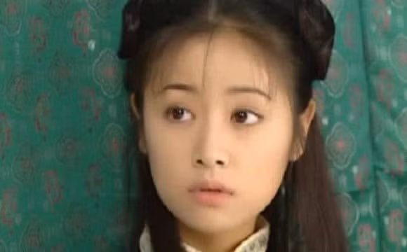 Với vai Hạ Tử Vy, Lâm Tâm Như xứng đáng là mỹ nhân cổ trang.