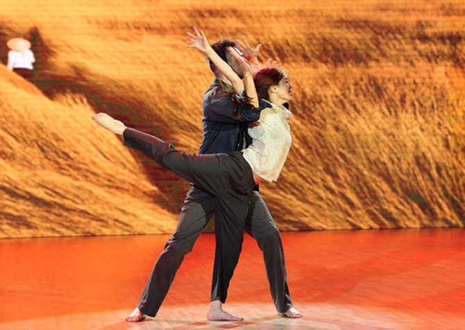 Bước nhảy hoàn vũ 2015: Angela Phương Trinh đạt số điểm kỷ lục - Ảnh 5