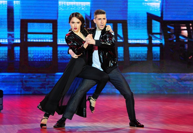 Bước nhảy hoàn vũ 2015: Angela Phương Trinh đạt số điểm kỷ lục - Ảnh 2