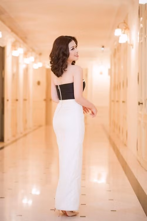 Dương Hoàng Yến vai trần quyến rũ bên đàn chị Lệ Quyên - ảnh 5