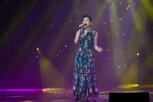 Dương Hoàng Yến vai trần quyến rũ bên đàn chị Lệ Quyên - ảnh 11