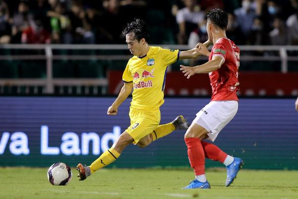Văn Toàn thi đấu năng nổ nhưng vẫn chưa ghi bàn tại V-League 2022 Văn Toàn thi đấu năng nổ nhưng vẫn chưa ghi bàn tại V-League 2022