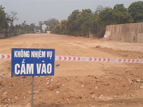 Sau đó 8 ngày, mặt bằng sạch đẹp, gọn gàng đã hình thành mà không ai biết “bàn tay” nào làm nên điều “diệu kì” này.