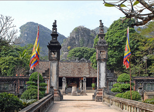 chuyen-ve-hoang-hau-hai-trieu-duong-van-nga-1