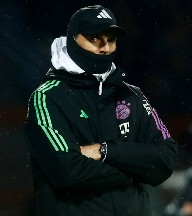 Thomas Tuchel đang trên bờ vực bị Bayern Munich sa thải. Thomas Tuchel đang trên bờ vực bị Bayern Munich sa thải.