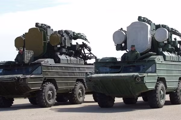 Mục kích xe tăng, thiết gia Nga diễn tập mừng Ngày Chiến thắng ảnh 7