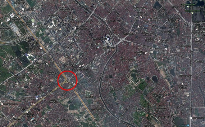  Đây là điểm giao cắt của đường vành đai 3 (gồm tuyến trên cao và mặt đất) với tuyến đường Nguyễn Trãi huyết mạch nối từ phía tây nam vào trung tâm Hà Nội.