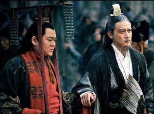 Tam Quốc: Vì sao Lưu Thiện phải đập bàn thất vọng sau khi khám xét của cải nhà Gia Cát Lượng? - Ảnh 2