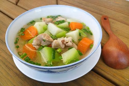 Rất nhiều gia đình thích chọn món canh này trong mỗi bữa ăn. canh