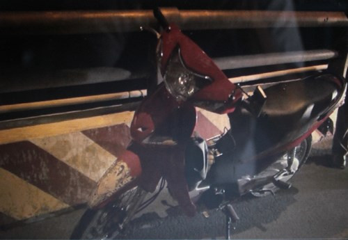 Tìm thấy thi thể một phụ nữ nhảy cầu tự vẫn, trôi xa gần 10km ảnh 1