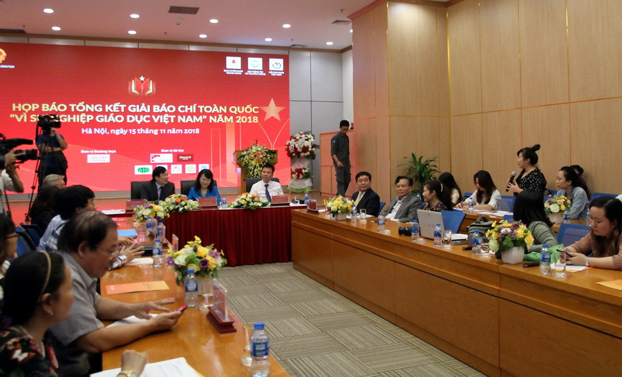 Buổi họp báo Tổng kết Giải Báo chí toàn quốc "Vì sự nghiệp Giáo dục Việt Nam" năm 2018 Buổi họp báo Tổng kết Giải Báo chí toàn quốc "Vì sự nghiệp Giáo dục Việt Nam" năm 2018