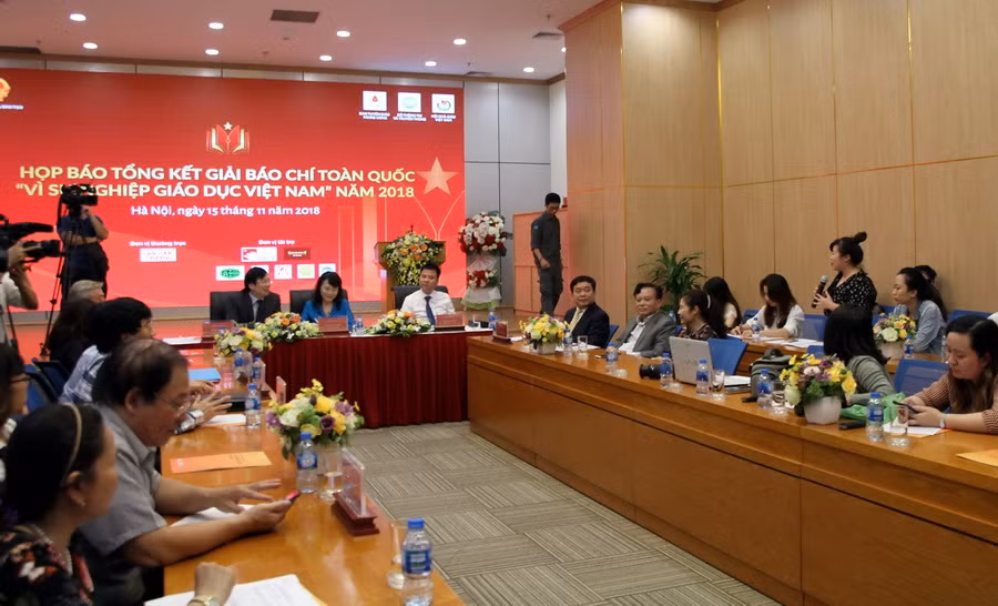 Buổi họp báo Tổng kết Giải Báo chí toàn quốc "Vì sự nghiệp Giáo dục Việt Nam" năm 2018