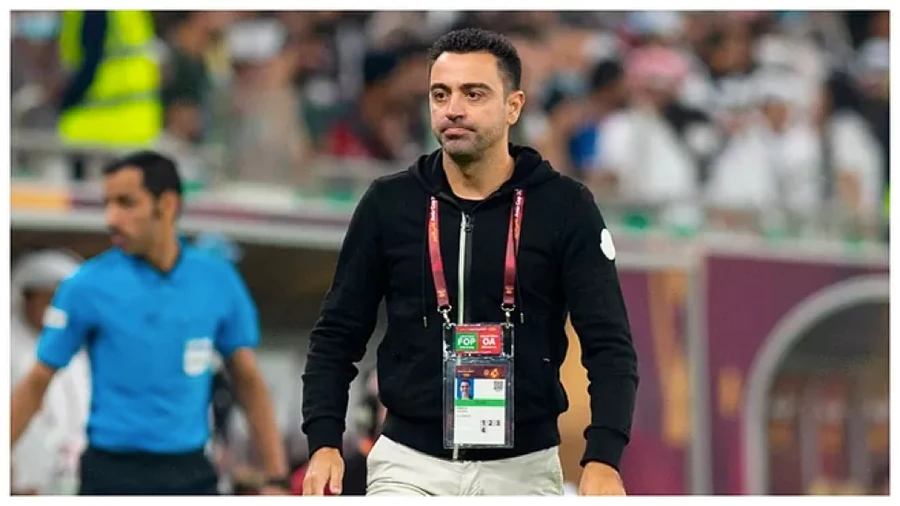 Xavi gật đầu thay tiền bối Koeman giải cứu Barca.