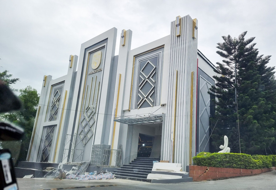 Công trình quán bar được xây dựng không phép trên đồi Pháo Thủ (TP Bắc Ninh). Công trình quán bar được xây dựng không phép trên đồi Pháo Thủ (TP Bắc Ninh).