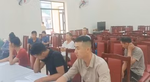 Ngày 8/8, các hộ dân được đơn vị nhà thầu, bảo hiểm và đại diện Ban Quản lý dự án 3 mời lên làm việc về tiền đền bù.