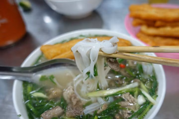 Phở Hà Nội, vịnh Hạ Long lọt top 50 trải nghiệm đặc sắc nhất châu Á