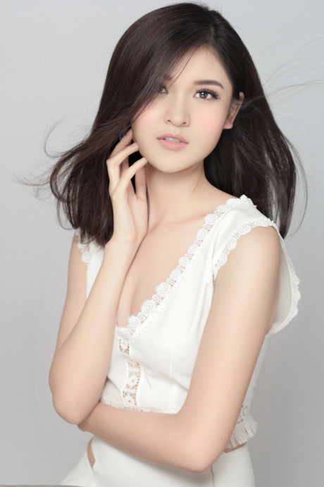 Á hậu Thùy Dung khoe vẻ đẹp tinh khiết như sương mai - Ảnh 11 A hau Thuy Dung khoe ve dep tinh khiet nhu suong mai - Anh 11